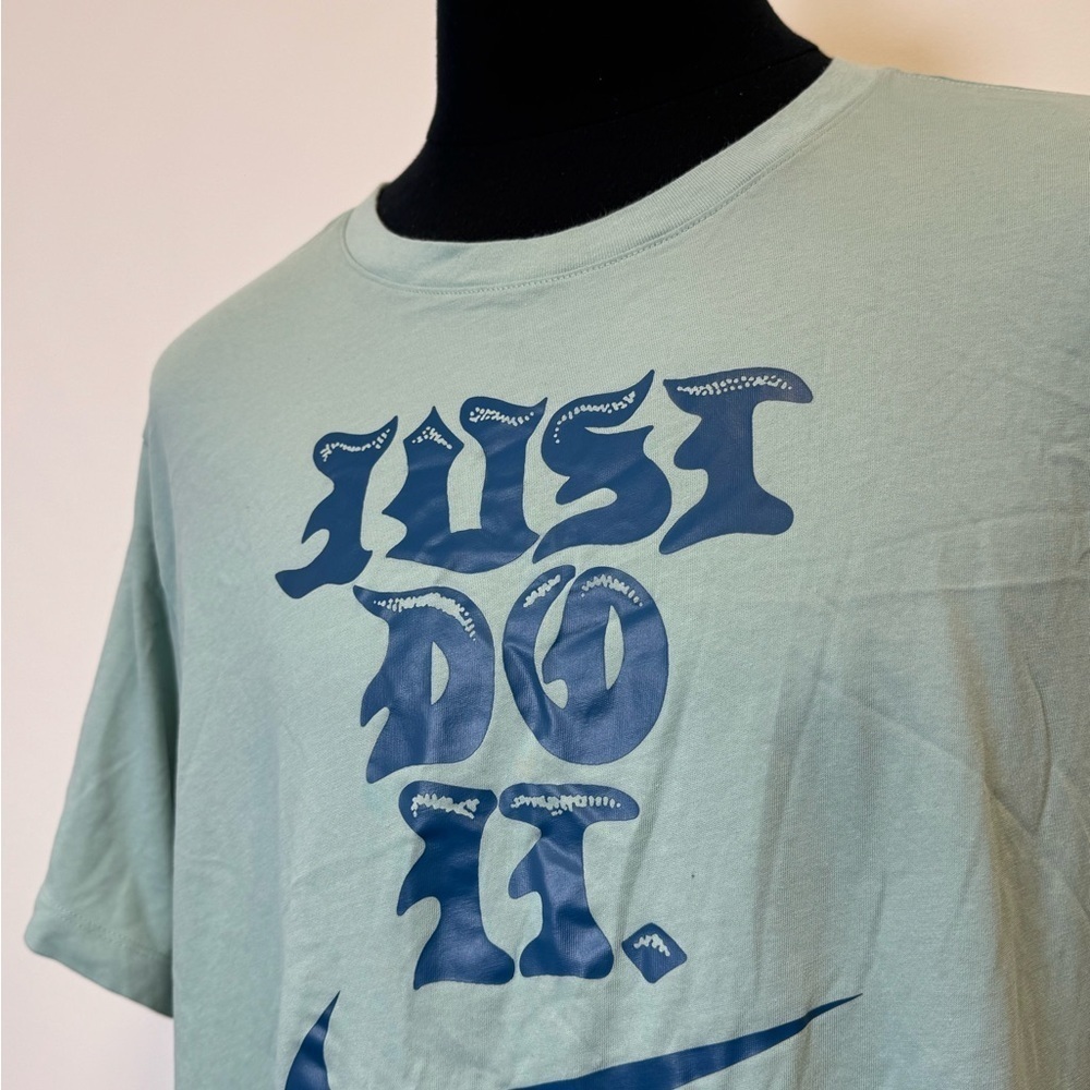 Nike Just Do It Bandana Graphic Skull Tee Sage Green Men’s T-Shirt